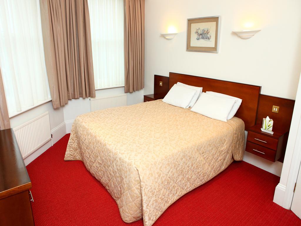 Gatwick Cambridge Hotel