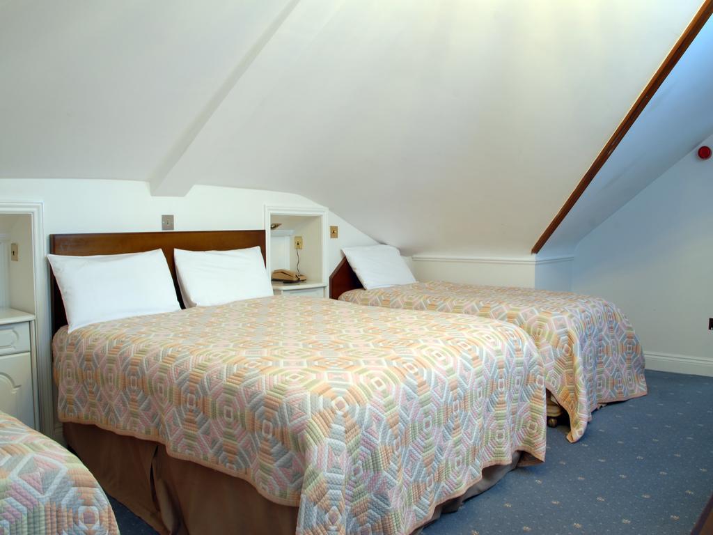 Gatwick Cambridge 4*